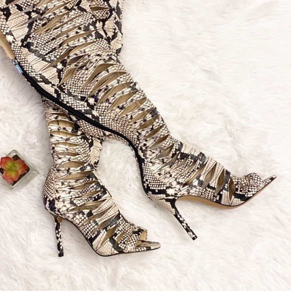 Vince Camuto VC-CHAENDRA BLACK WHITER SNAKE size 6M over the knee boot - Picture 6 of 10